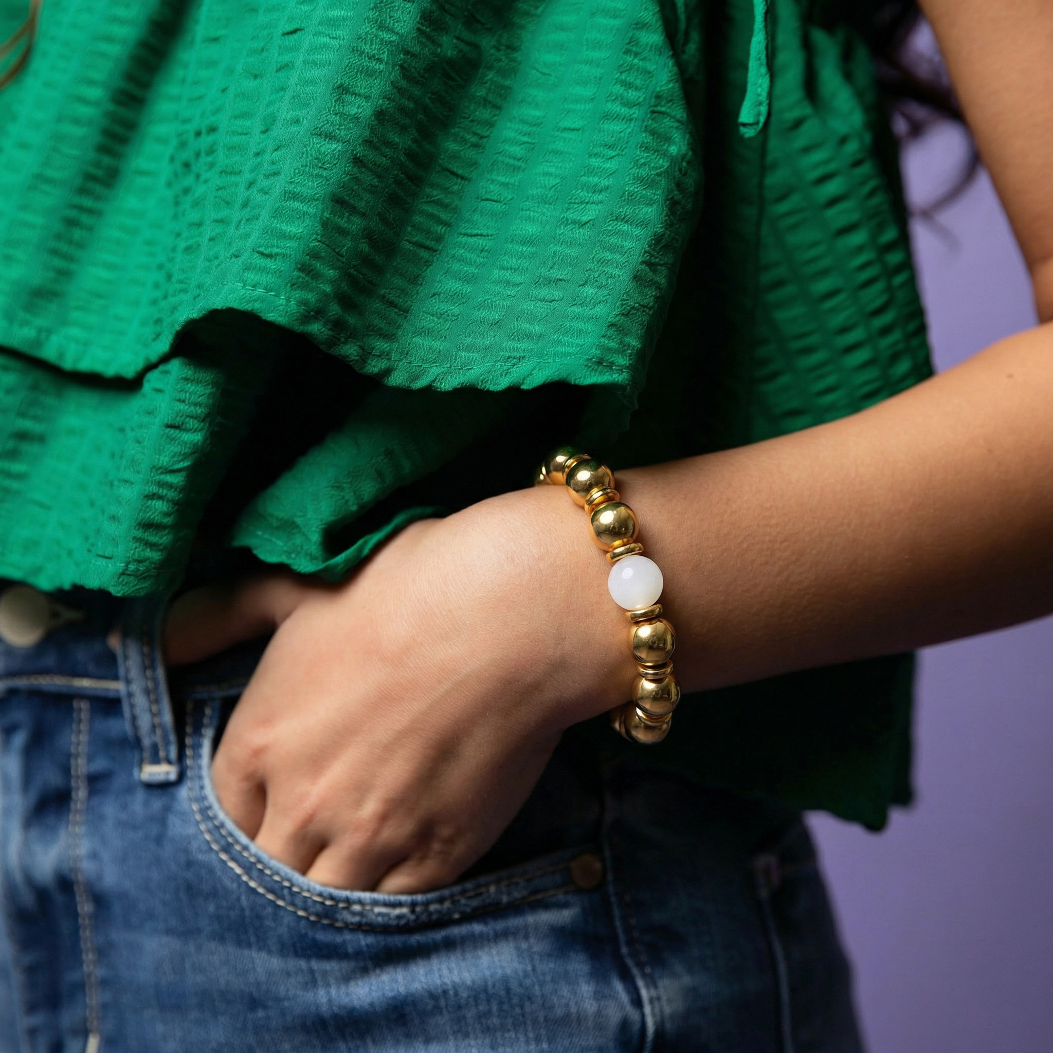 18k Gold Plated Gold Beaded Stretch Bracelet with Clear Tumbled Glass Bead