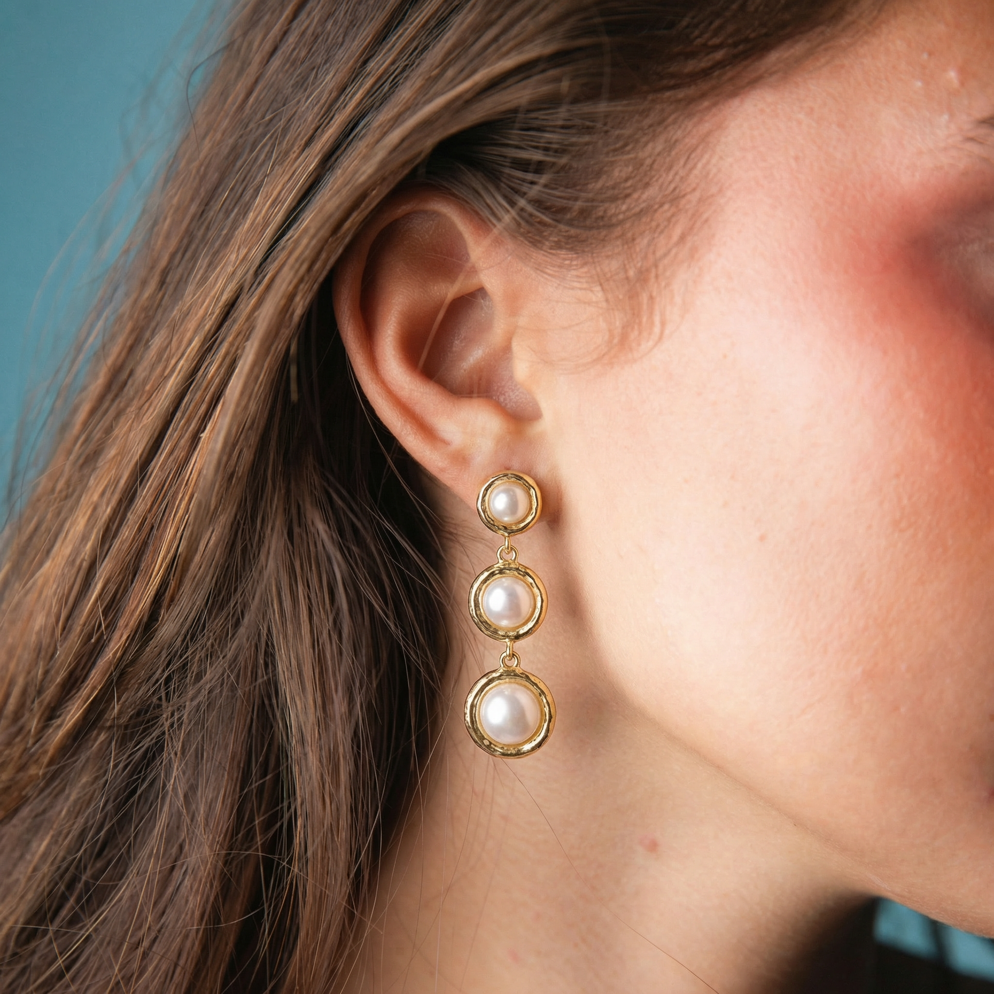 Pearl, Gold Descending Circles Earring